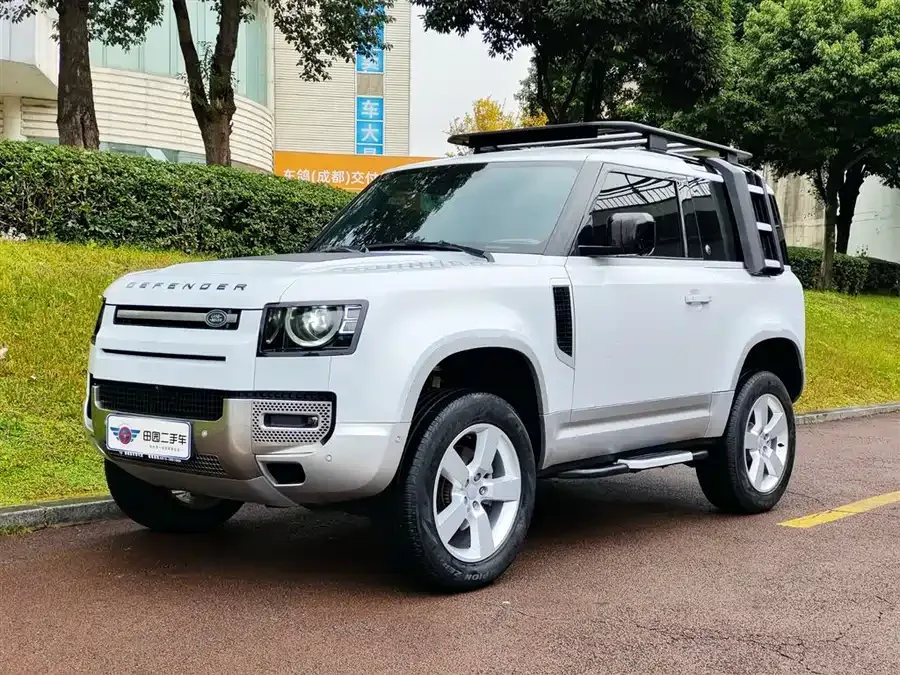 Land Rover guard 2022
