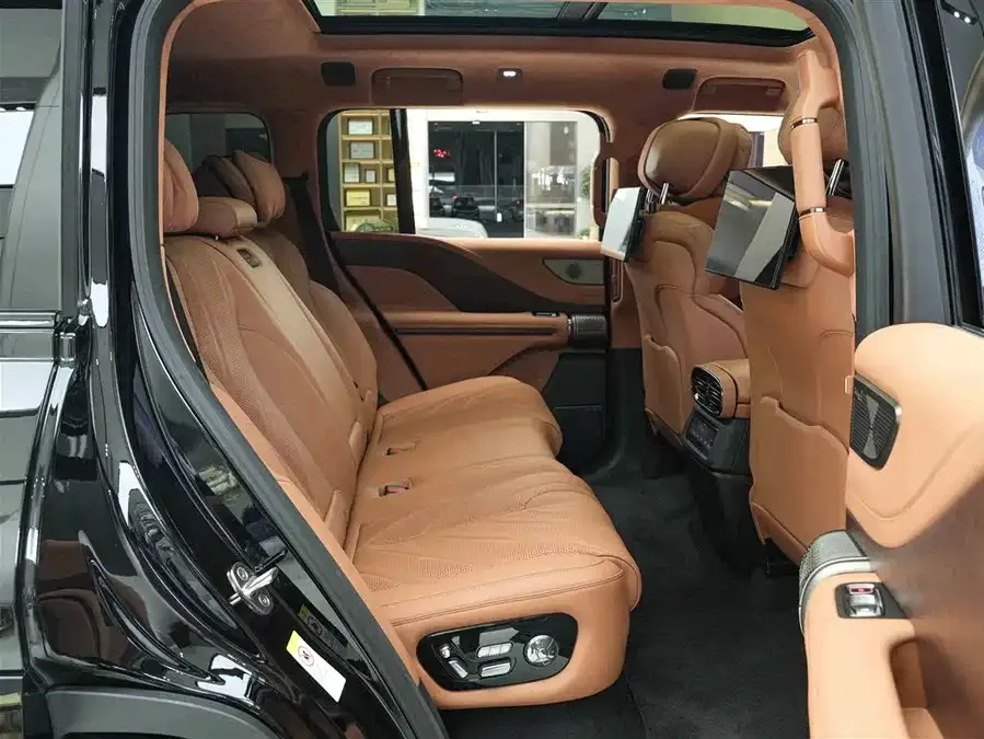 BYD U8 Looking up to U8 2023 Deluxe Edition 2024 — миниатюра 4