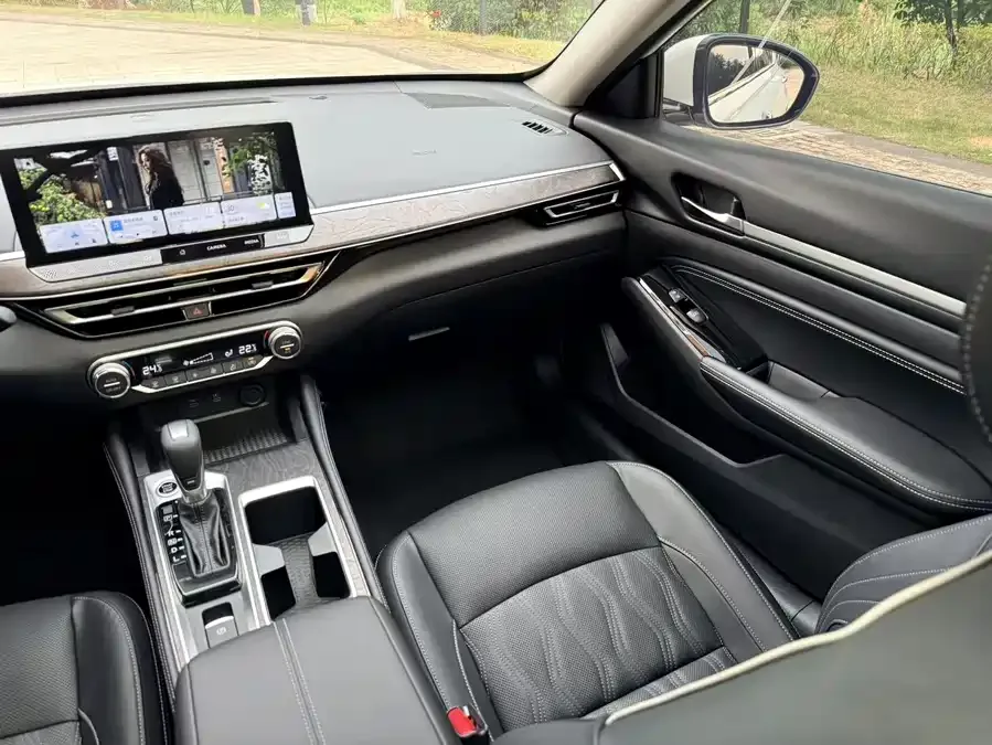 Nissan Altima 2022 Teana 2.0L XL-TLS Enjoy Edition 2025 — миниатюра 2