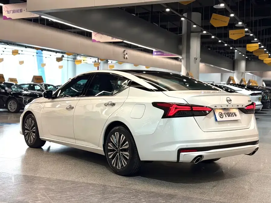 Nissan Altima 2022 Teana 2.0L XL-TLS Enjoy Edition 2023 — миниатюра 2