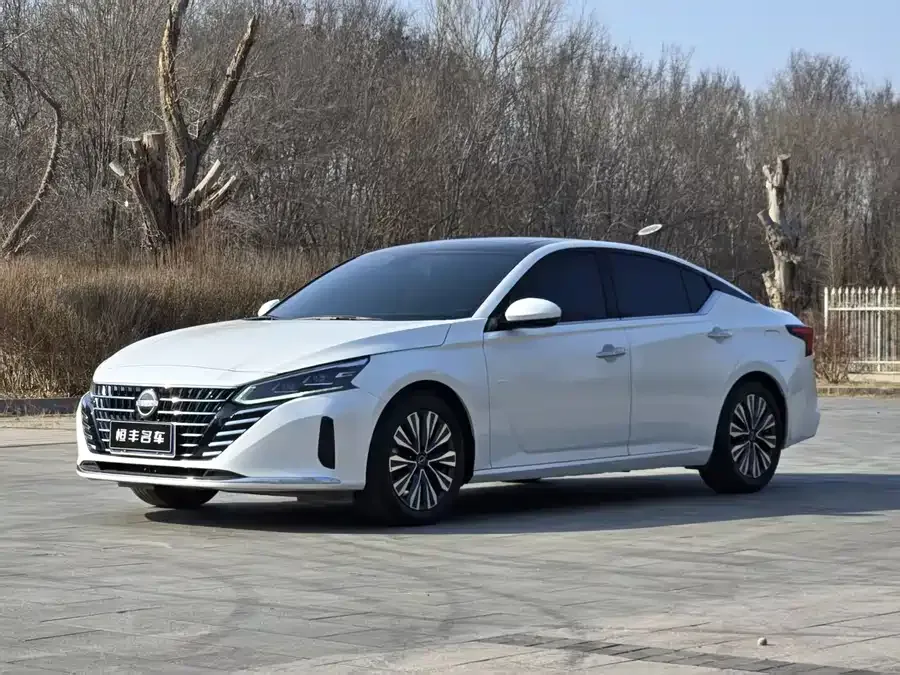Nissan Altima 2022 Teana 2.0L XL-TLS Enjoy Edition 2023 — фото 1, купить с доставкой в Москву