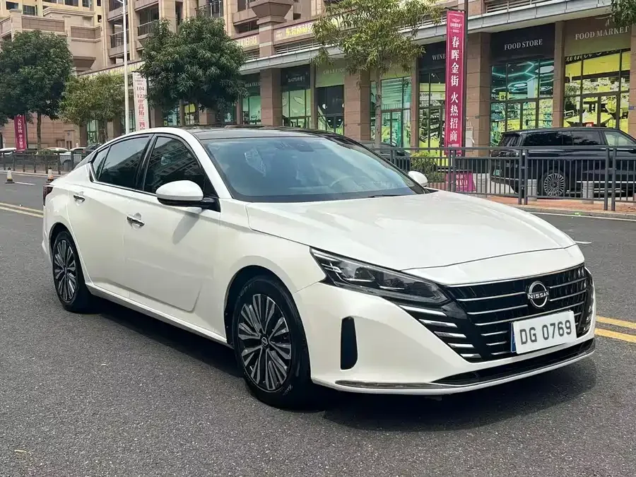 Nissan Altima 2022 Teana 2.0L XL-TLS Enjoy Edition 2023 — миниатюра 3