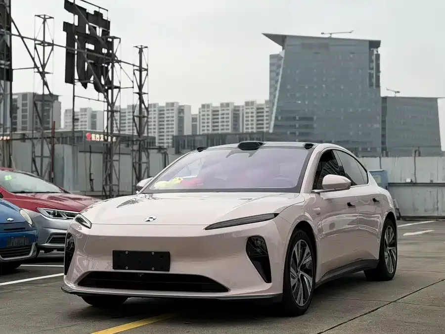 NIO ET5 2025