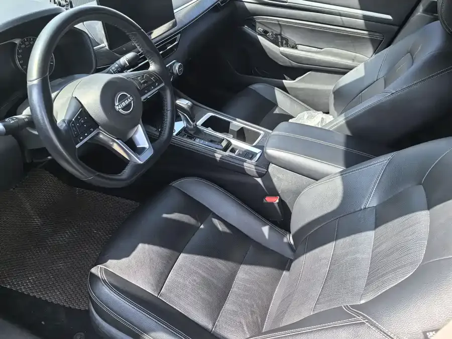 Nissan Altima 2022 Teana 2.0L XL-TLS Enjoy Edition 2023 — миниатюра 4
