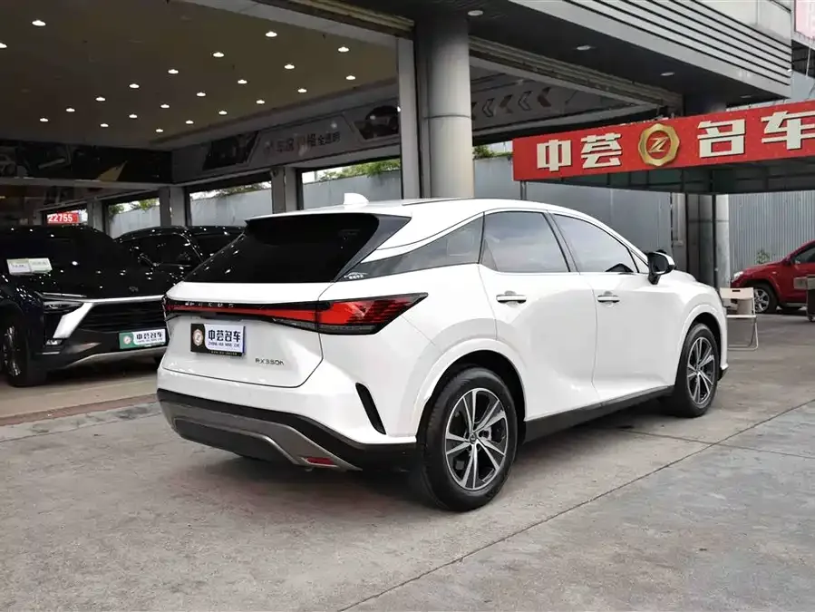 Lexus RX 2023 350h 2WD Enjoy Edition 2023 — миниатюра 2