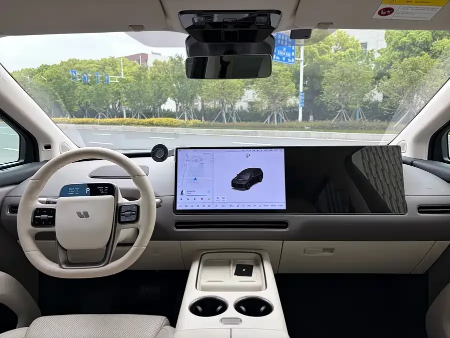 Li Ideal i8 Ideal i8 2025 Standard Edition 2025 — миниатюра 2