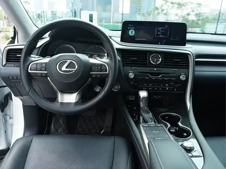 Lexus RX 2020 300 four-wheel drive elegant version country VI 2022 — миниатюра 4