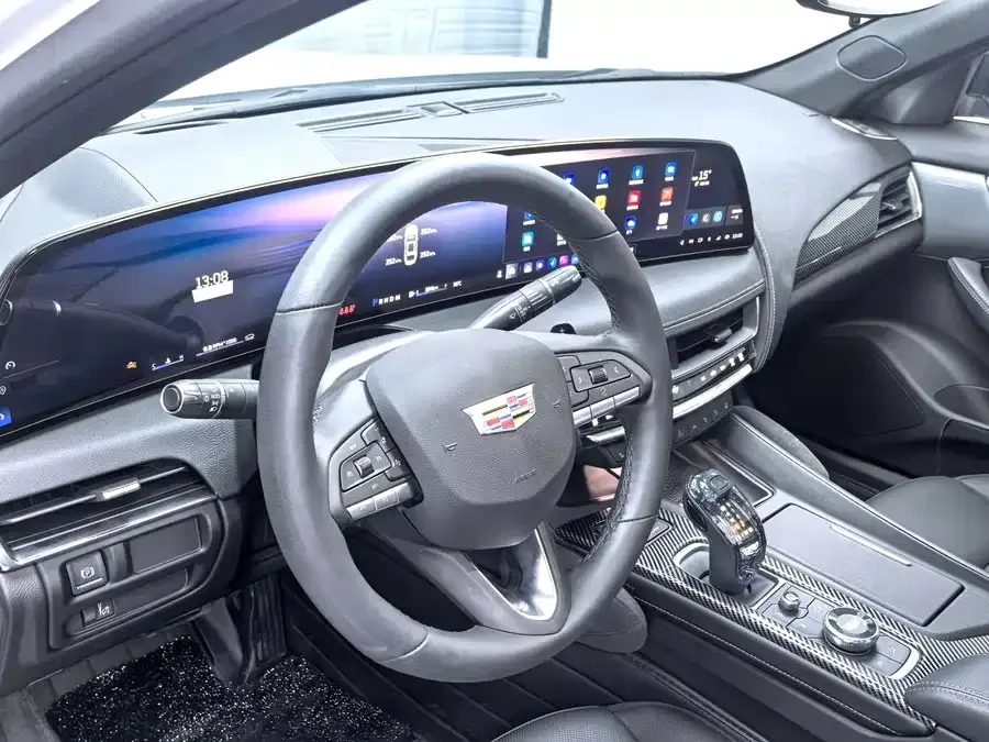 Cadillac CT5 2025 28T Track Performance Edition 2025 — миниатюра 3