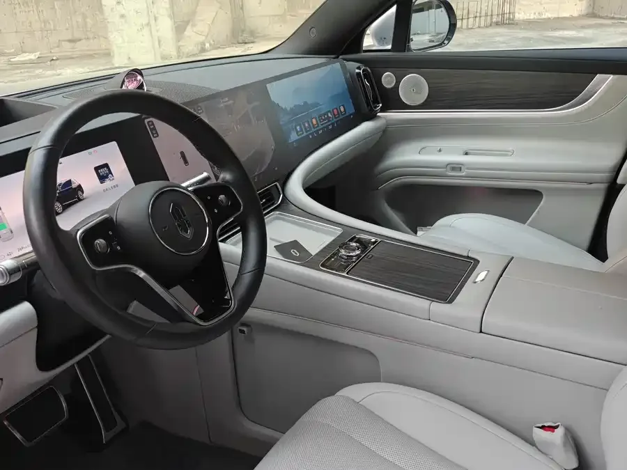 AITO M9 Wenjie M9 2024 pure electric Max version 100kWh 6-seater version 2024 — миниатюра 2