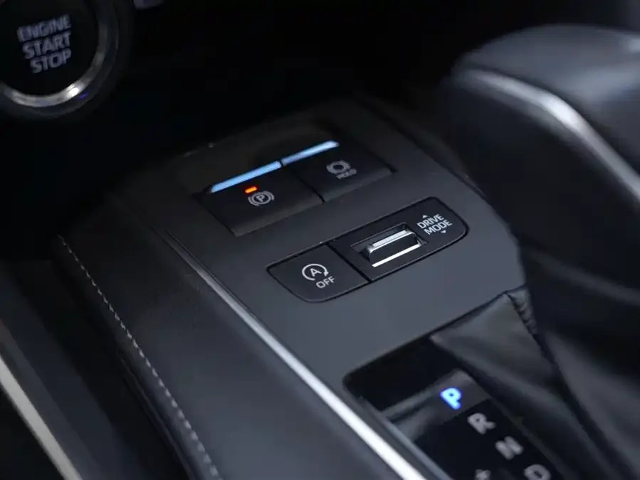 Toyota Venza Visa 2023 2.0L CVT two-wheel drive luxury version 2024 — миниатюра 5