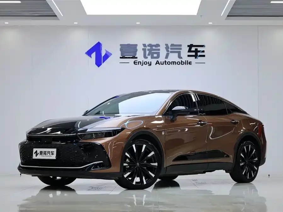 Toyota Crown 2024