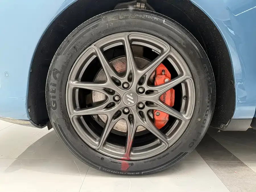 IM Motors LS6 Zhiji LS6 2025 Linglizard Intelligent Driving Edition 2025 — миниатюра 4