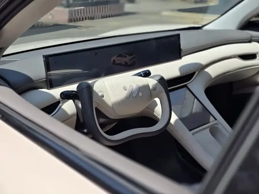 IM Motors LS6 Zhiji LS6 2025 Linglizard Intelligent Driving Edition 2025 — миниатюра 4