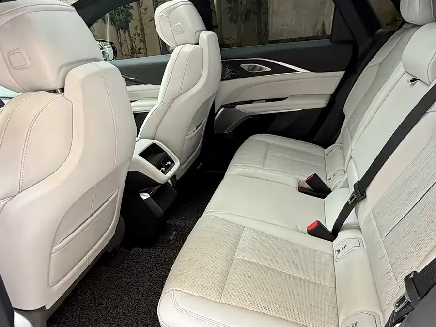 Cadillac IQ Ruige IQ Ruige 2022 rear-wheel drive long-range luxury version 2023 — миниатюра 5