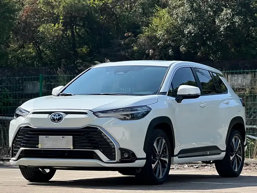 Toyota Frontlander Fenglanda 2023 2.0L CVT sports version 2023 — фото 1, купить с доставкой в Москву
