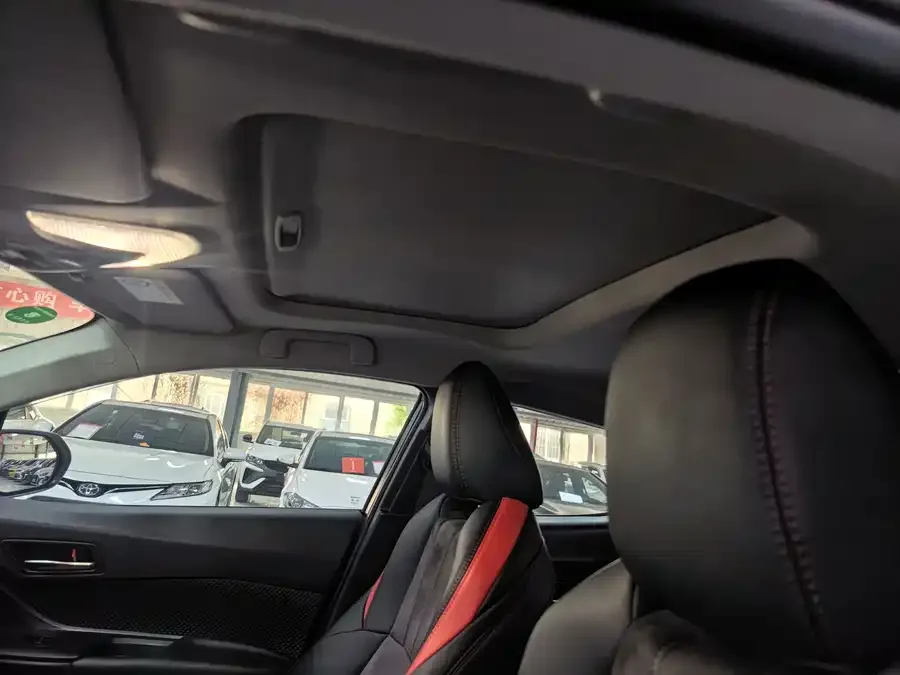 Toyota IZOA IZOA 2021 2.0L Yixiang Edition 2022 — миниатюра 3