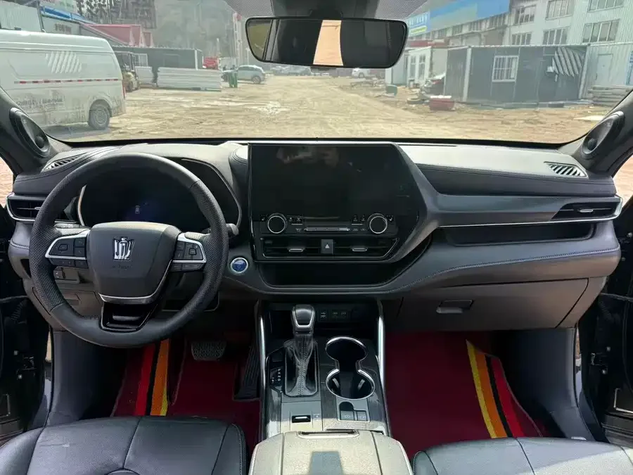 Toyota Crown Land Crown Land 2022 2.5L HEV 4WD Premium Edition 2022 — миниатюра 3