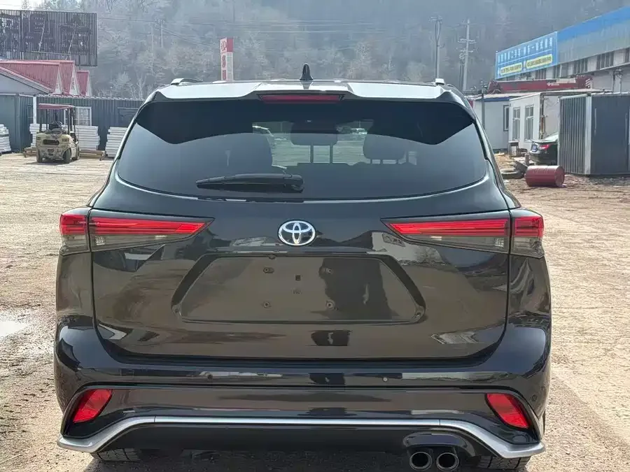 Toyota Crown Land Crown Land 2022 2.5L HEV 4WD Premium Edition 2022 — миниатюра 4