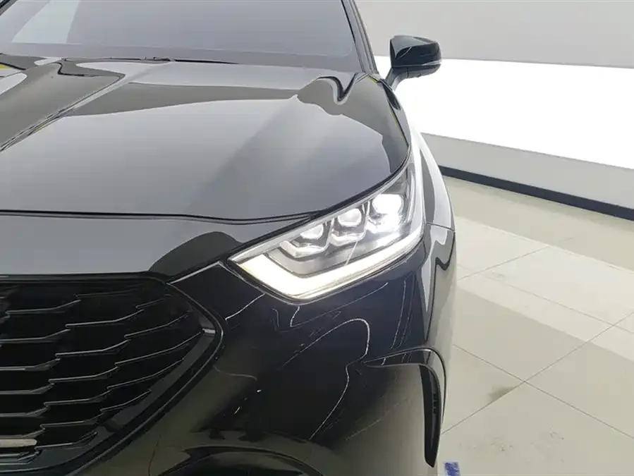 Toyota Crown Land Crown Land Release 2022 2.5L HEV 4WD Flagship Edition 2023 — миниатюра 2