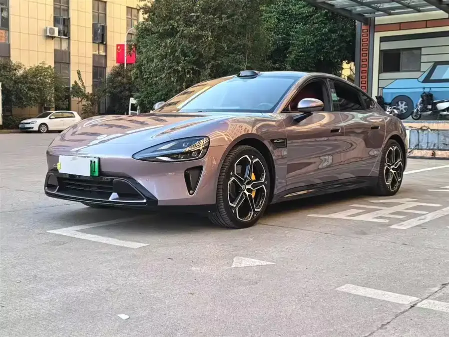 Xiaomi SU7 2025