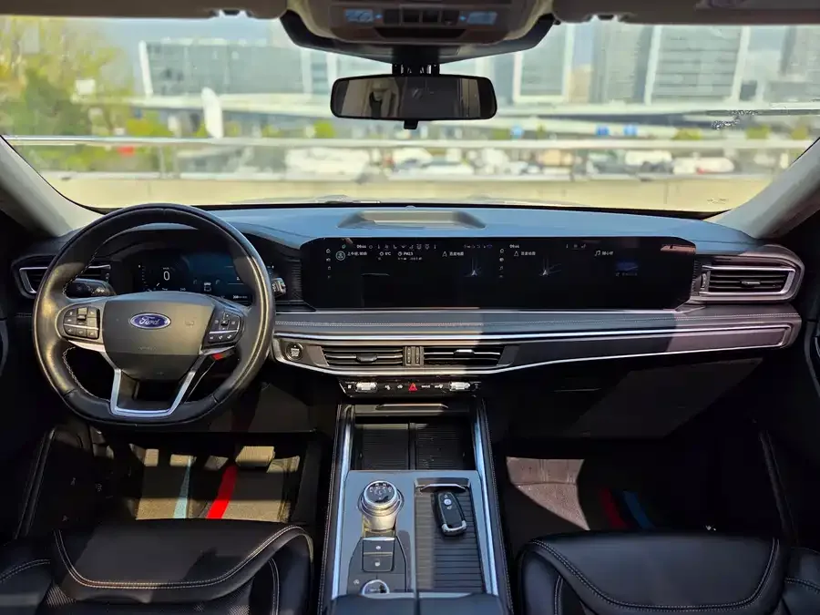 Ford Explorer Explorer 2023 EcoBoost 285 4WD Fashion Plus Edition 7 Seaters 2024 — миниатюра 3