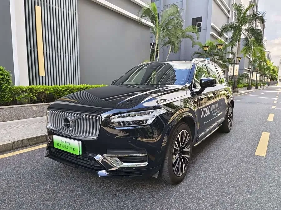 Volvo XC90 Plug-in Hybrid 2023