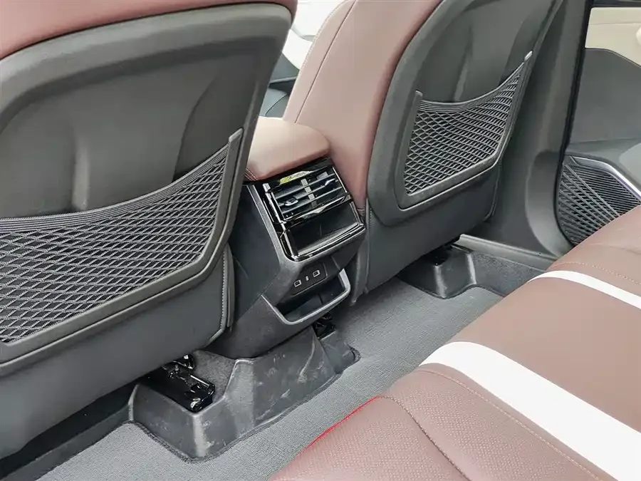 Geely Monjaro Xingyue L 2024 2.0TD High Power Automatic 2WD Yunqi Edition 2024 — миниатюра 3