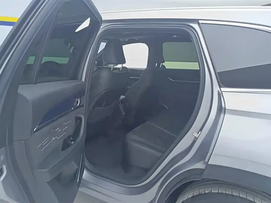 Geely Monjaro Xingyue L 2024 2.0TD High Power Automatic 2WD Skyline Edition 2024 — миниатюра 5