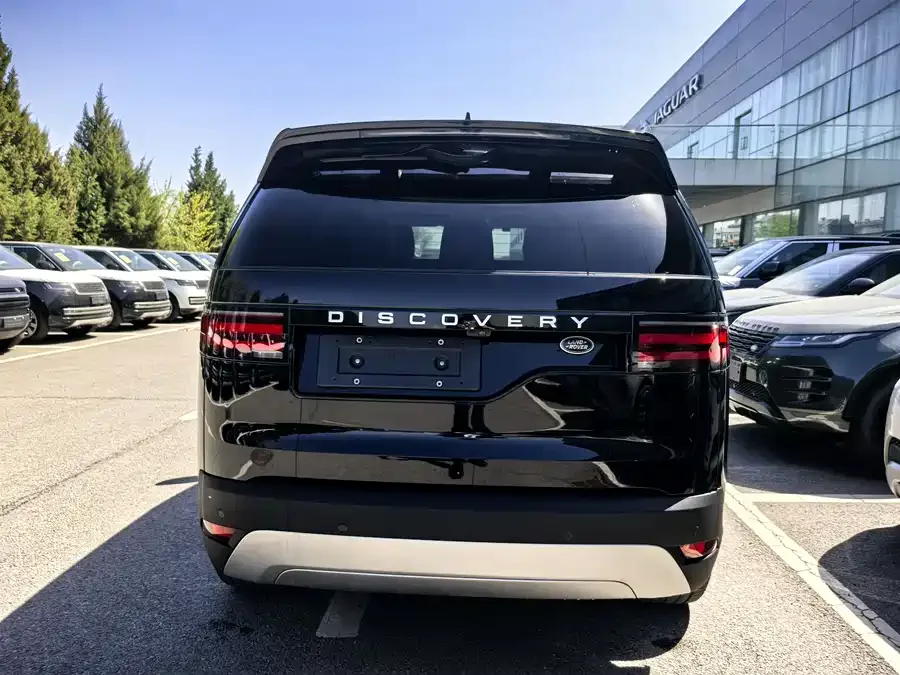 Land Rover finds Discover the 2024 360PS S 2024 — миниатюра 2