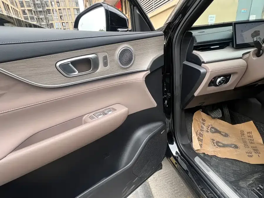 Chery Tiggo 8 PLUS Tiggo 8 PLUS 2025 290TGDI DCT Luxury Edition 2025 — миниатюра 3