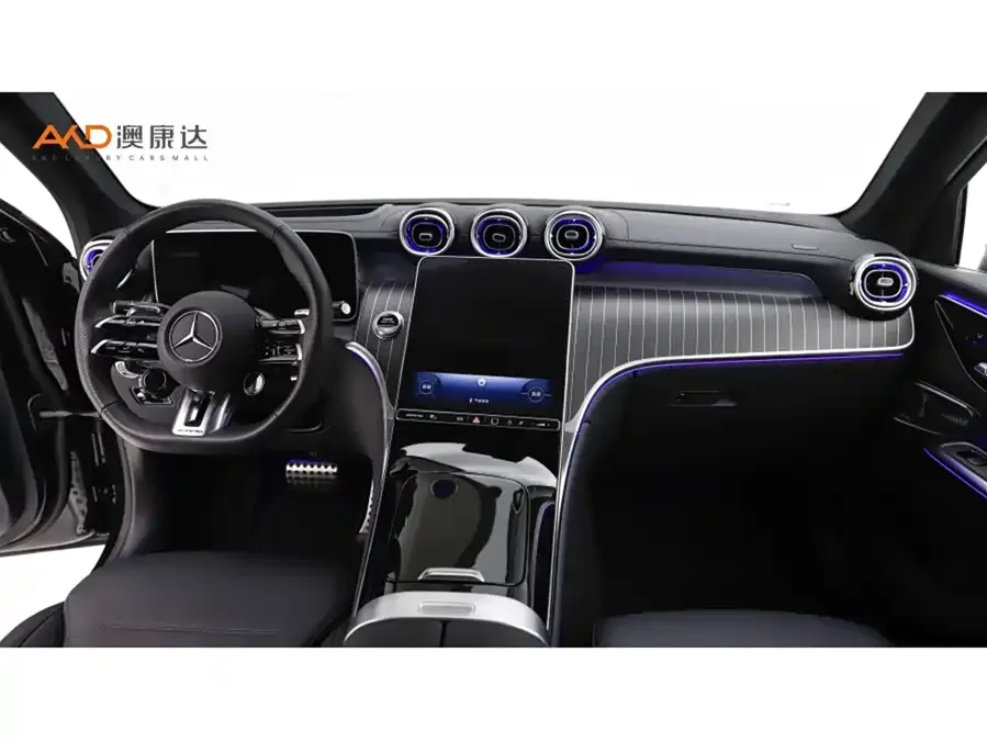 Mercedes-Benz GLC AMG Mercedes-Benz GLC AMG 2024 AMG GLC 43 4MATIC 2024 — миниатюра 4