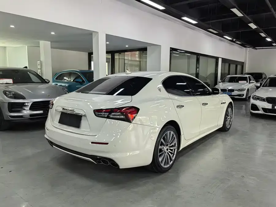 Maserati GHIBLI Ghibli 2021 2.0T Operanera Opera Black Limited Edition 2022 — миниатюра 2