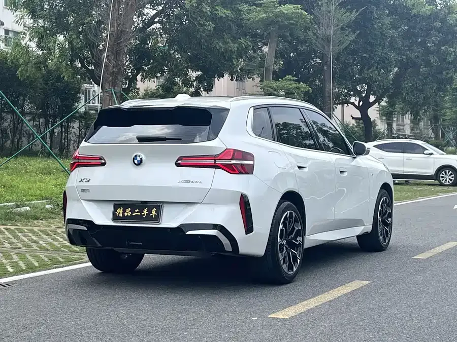 BMW X3 2025 xDrive30L Leading M Sports Package 2026 — миниатюра 2