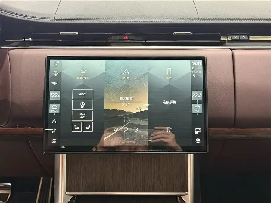 Land Rover Range Rover Range Rover 2025 3.0 L6 400PS Genesis Extended Edition 2025 — миниатюра 5