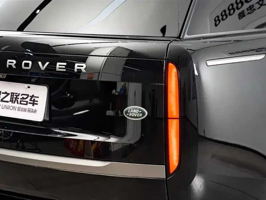 Land Rover Range Rover Range Rover 2024 3.0 L6 400PS Grand Extended Edition 7 Seaters 2024 — миниатюра 3
