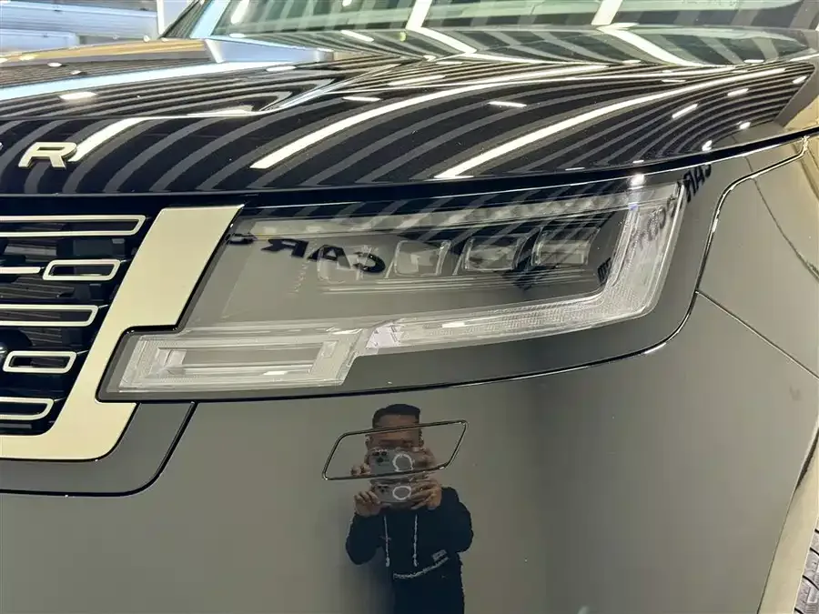 Land Rover Range Rover Range Rover 2024 3.0 L6 400PS Grand Extended Edition 7 Seaters 2024 — миниатюра 3