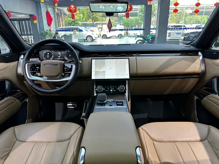 Land Rover Range Rover Range Rover 2023 3.0 L6 400PS Seven-seat Extended Edition 2023 — миниатюра 2