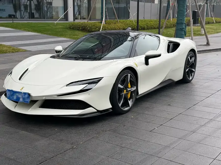 Ferrari SF90 Spider 2025