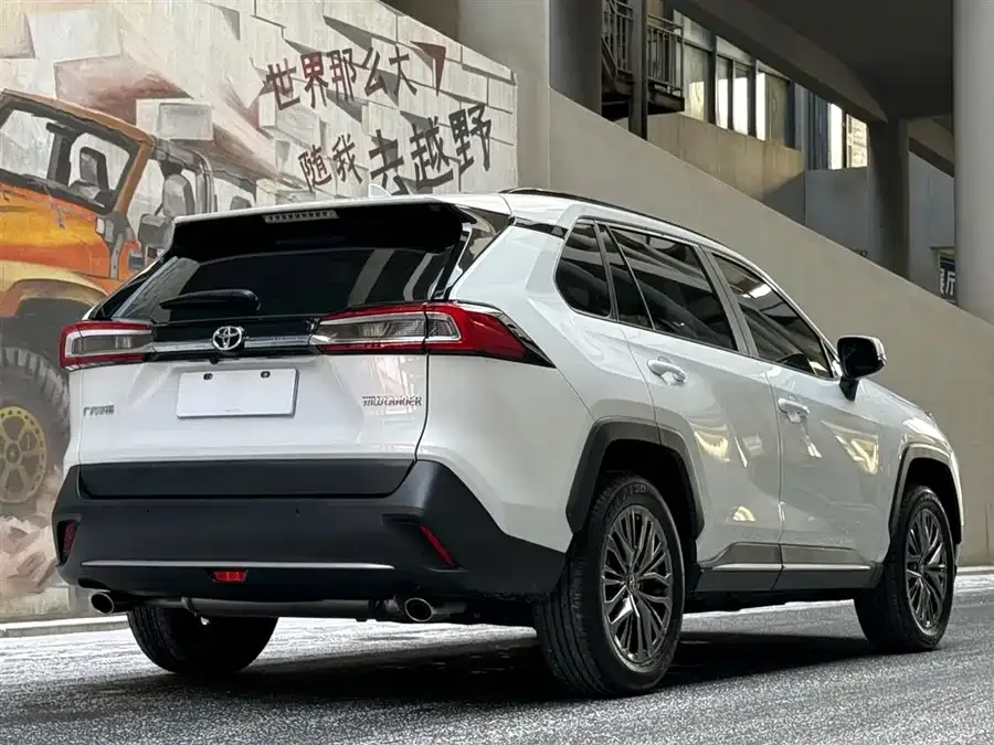 Toyota Wildlander Wildlander 2023 2.0L CVT 2WD Luxury PLUS Edition 2024 — миниатюра 5