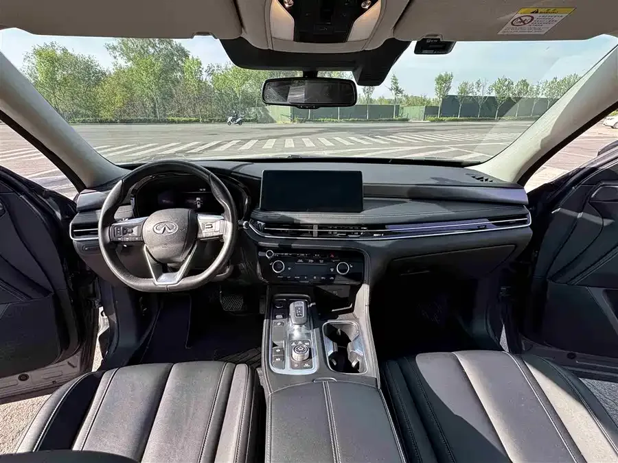 Infiniti QX60 2022 2.0T 4WD Excellence Edition 2023 — миниатюра 3