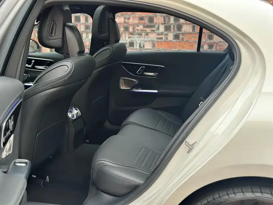 Mercedes-Benz Class C Mercedes-Benz C-Class 2023 C 260 L Night Sports Edition 2023 — миниатюра 3