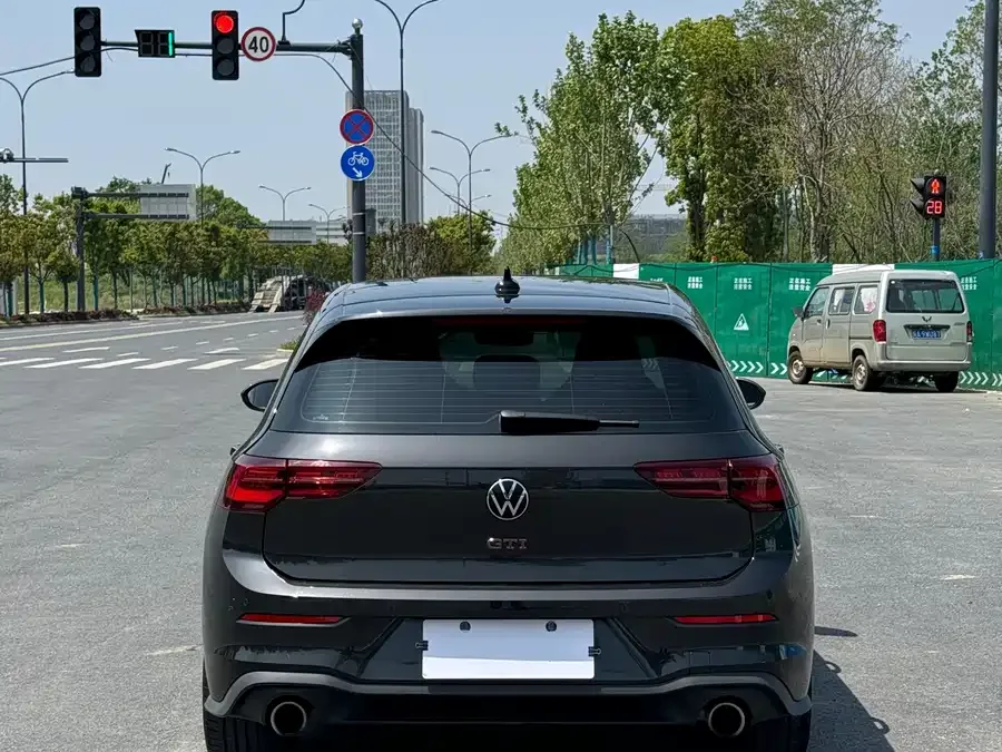 Volkswagen GOLF GTI Golf GTI 2021 380TSI DSG GTI 2023 — миниатюра 2