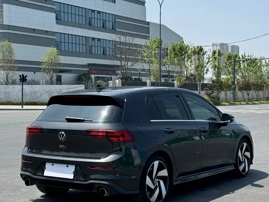 Volkswagen GOLF GTI Golf GTI 2021 380TSI DSG GTI 2023 — миниатюра 4