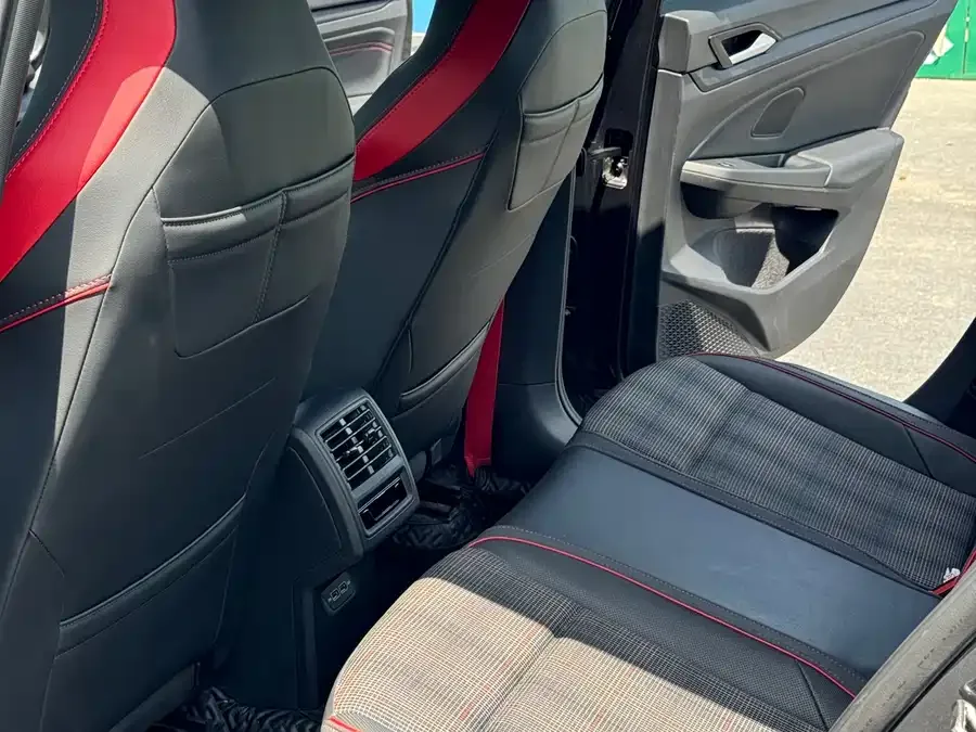 Volkswagen GOLF GTI Golf GTI 2021 380TSI DSG GTI 2023 — миниатюра 5