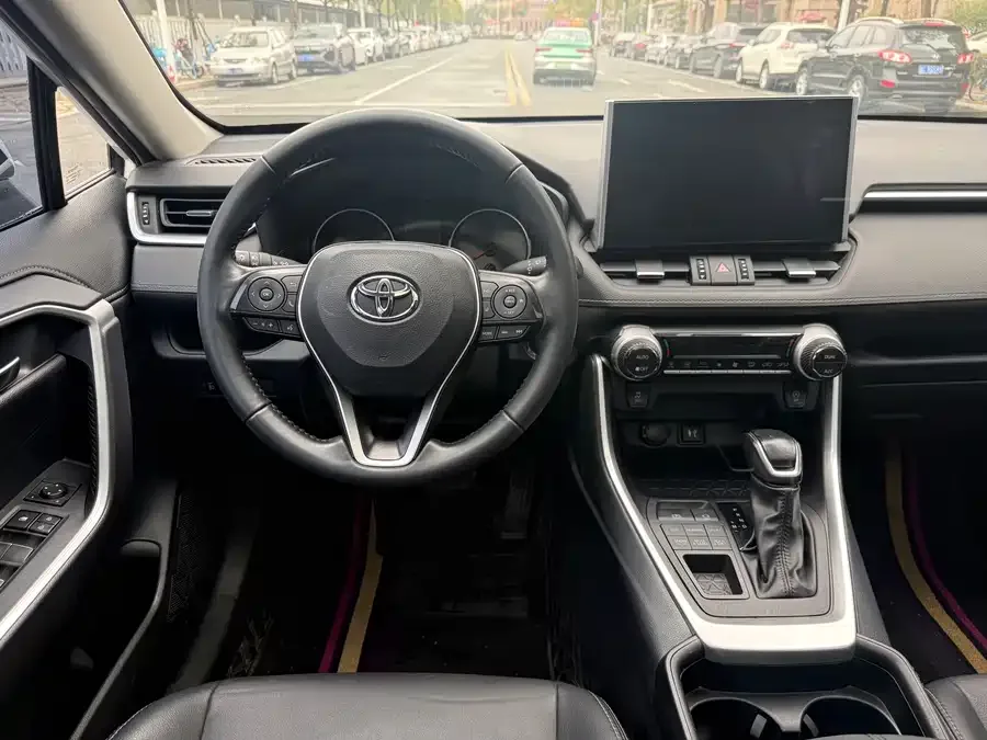 Toyota Wildlander Wildlander 2022 2.0L CVT 4WD Luxury Edition 2022 — миниатюра 4