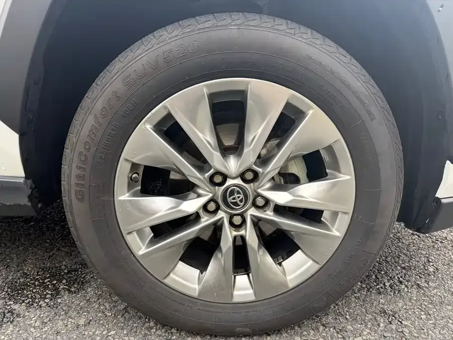 Toyota Wildlander Wildlander 2022 2.0L CVT 4WD Luxury Edition 2022 — миниатюра 5