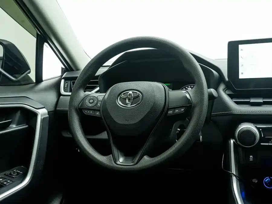 Toyota Wildlander Wildlander 2023 2.0L CVT 2WD Leading Edition 2023 — миниатюра 2