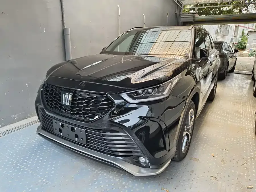 Toyota Crown Land 2026