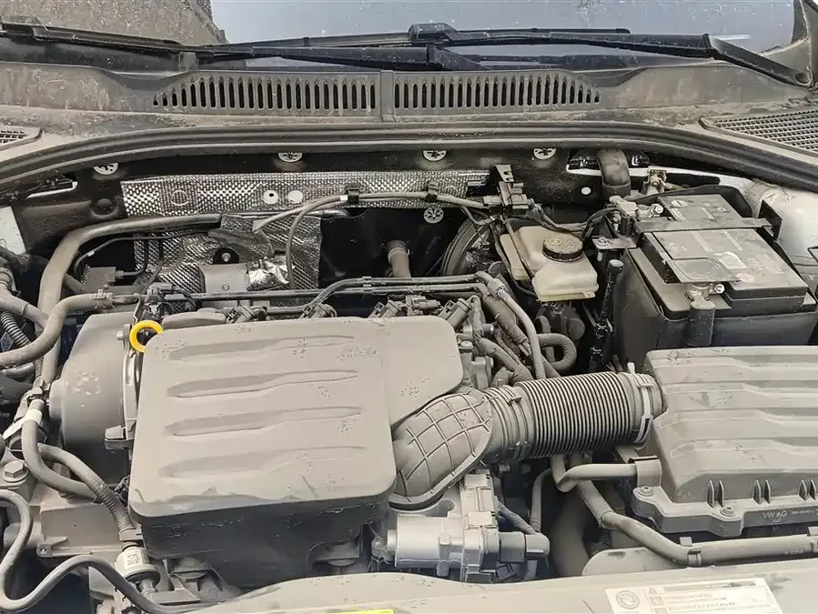 Volkswagen Lavida Lavida 2023 facelift 1.5L automatic full version 2023 — миниатюра 3