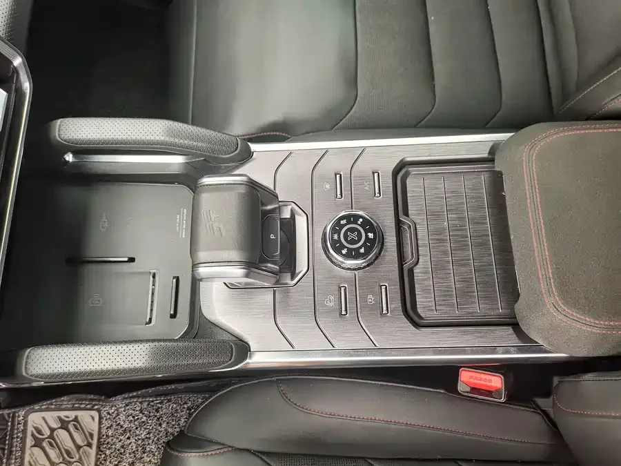 Jetour traveler Jetour Traveler 2023 2.0T 4WD Crossing PRO+ 2023 — миниатюра 2